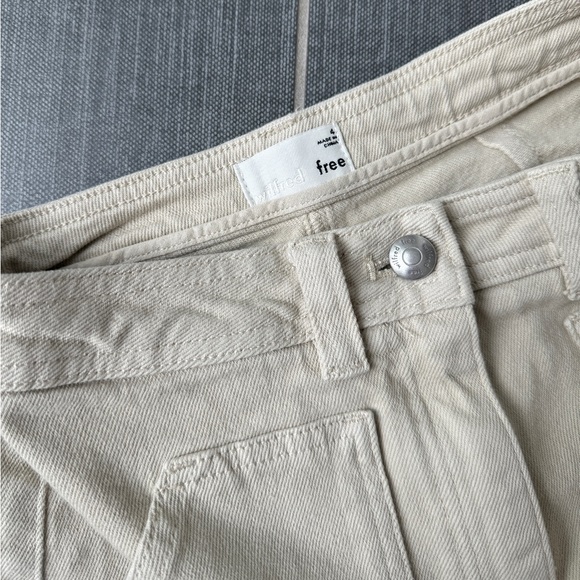 Wilfred cargo shorts - size 4 - Picture 5 of 5